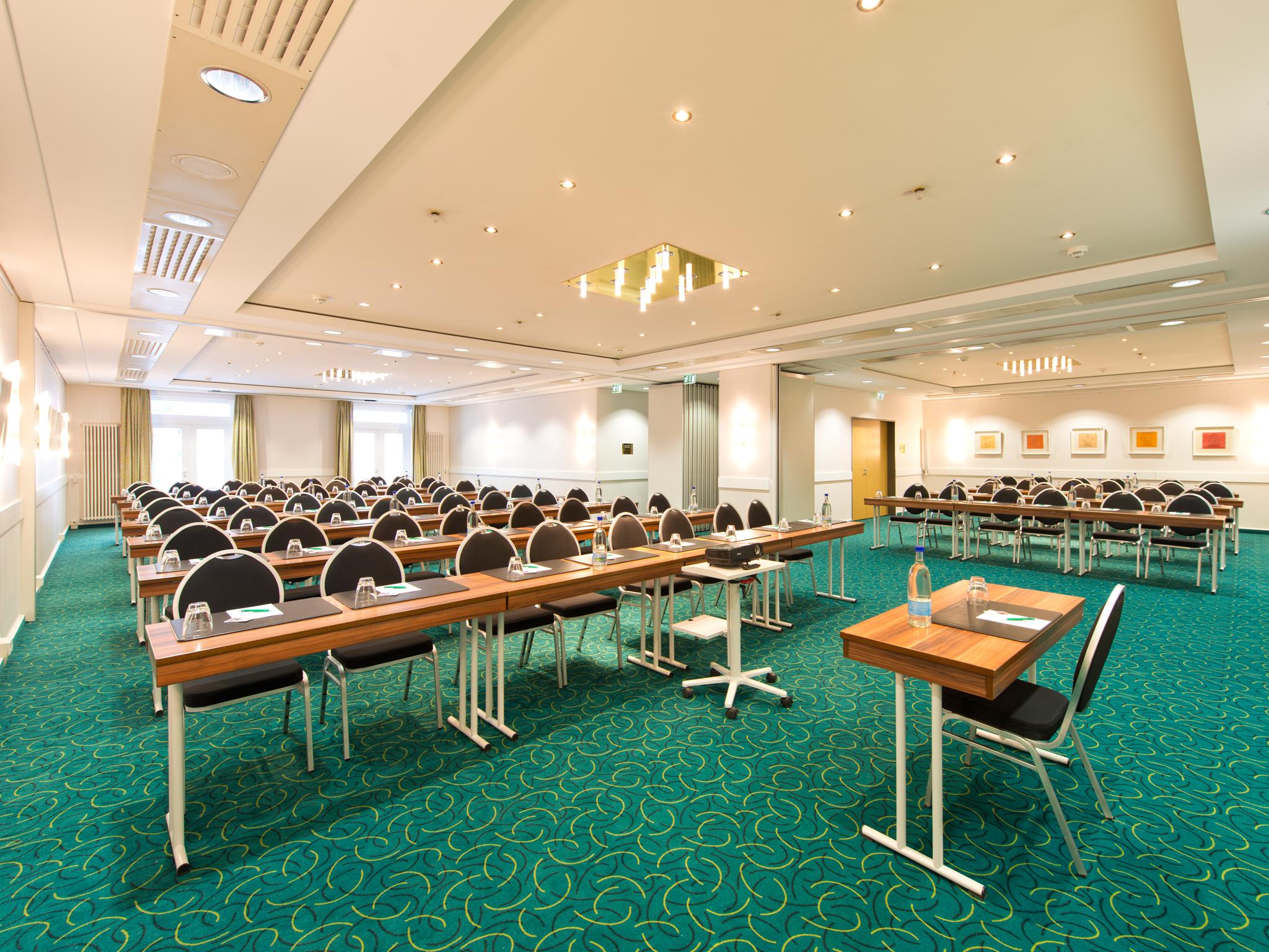 וויימר Hotel Kaiserin Augusta מראה חיצוני תמונה